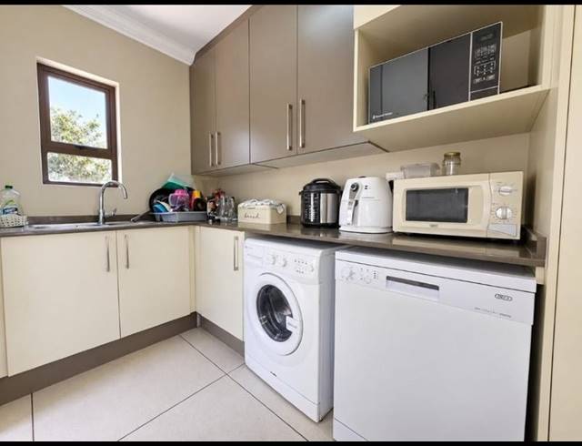3 BEDROOM CLUSTER FOR SALE IN EYE OF AFRICA
